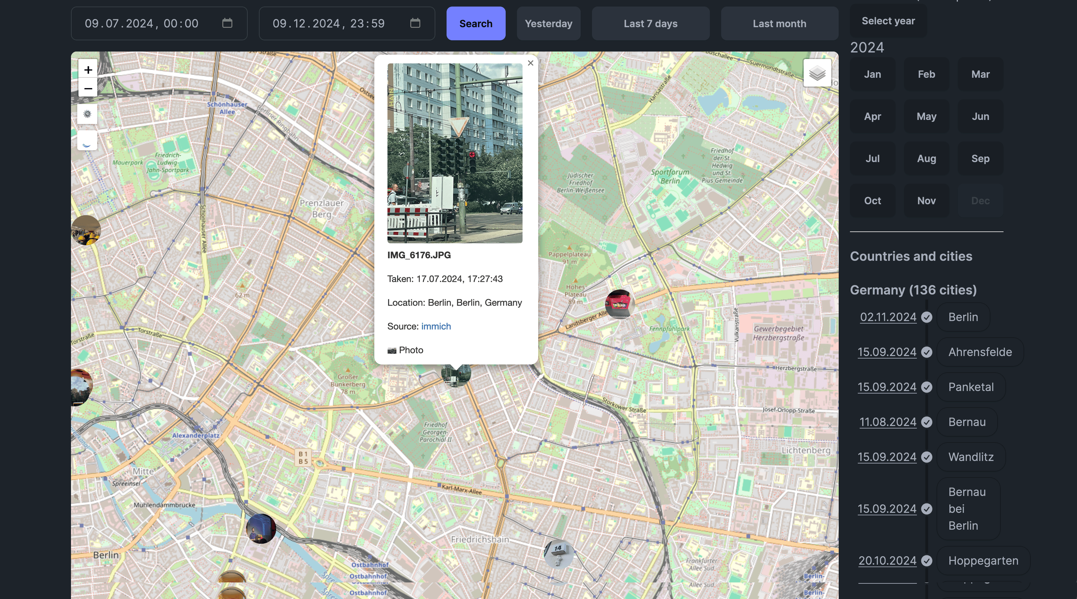 Photos displayed on map